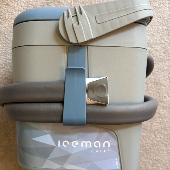 Don Joy Iceman Classic Cold Therapy System Includes Adapter, Pad, Straps - Picture 5 of 6